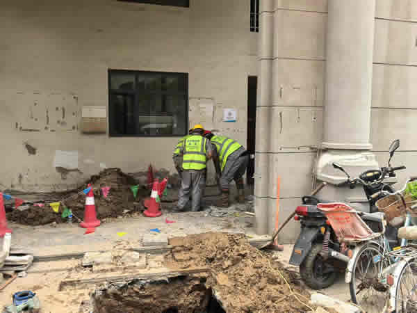 精準(zhǔn)監(jiān)測(cè)除隱患！滄州供排水集團(tuán)快速處置供水漏點(diǎn)